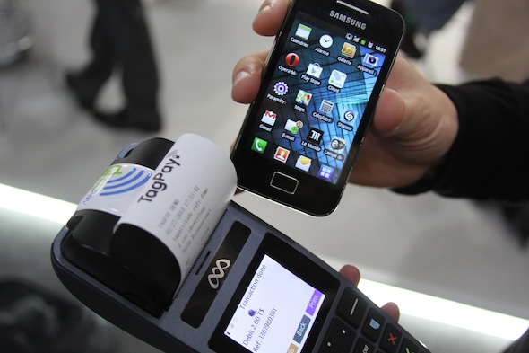 tagpay_demonstration_mwc2013
